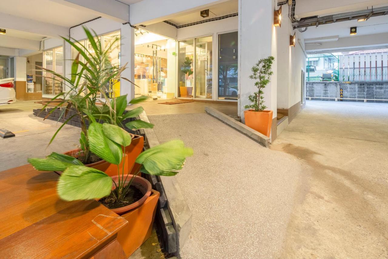 Отель Gems Park Don Mueang Airport And Bts Бангкок Экстерьер фото