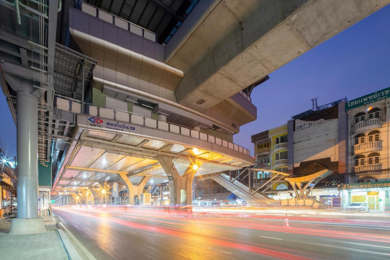 Отель Gems Park Don Mueang Airport And Bts Бангкок Экстерьер фото